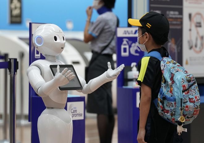 机器人怎么操控：智能机器人怎么操作