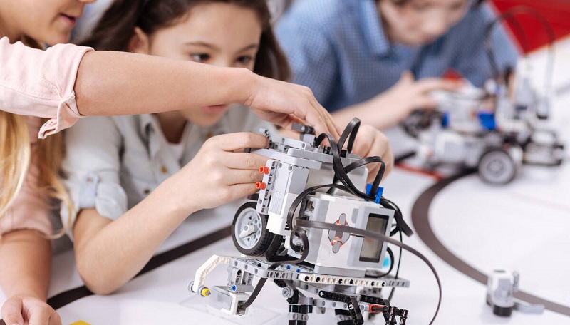 学机器人对孩子的好处是什么 学机器人课对孩子有什么好处